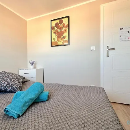 Homestay Gogh - 10 Minutes To Old Town & Sea