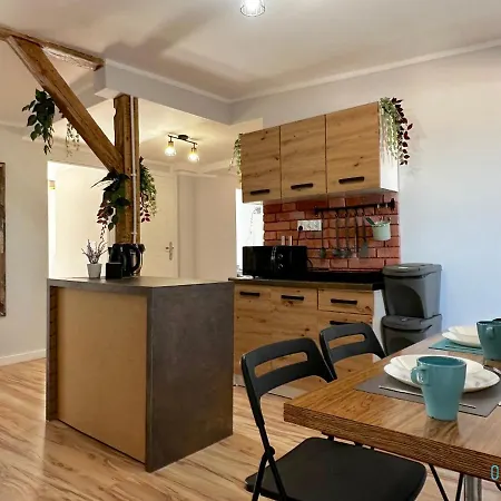 Homestay Gogh - 10 Minutes To Old Town & Sea *